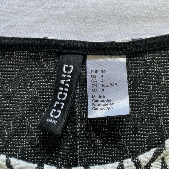 Chevron H&M flare dress - Picture 3 of 3